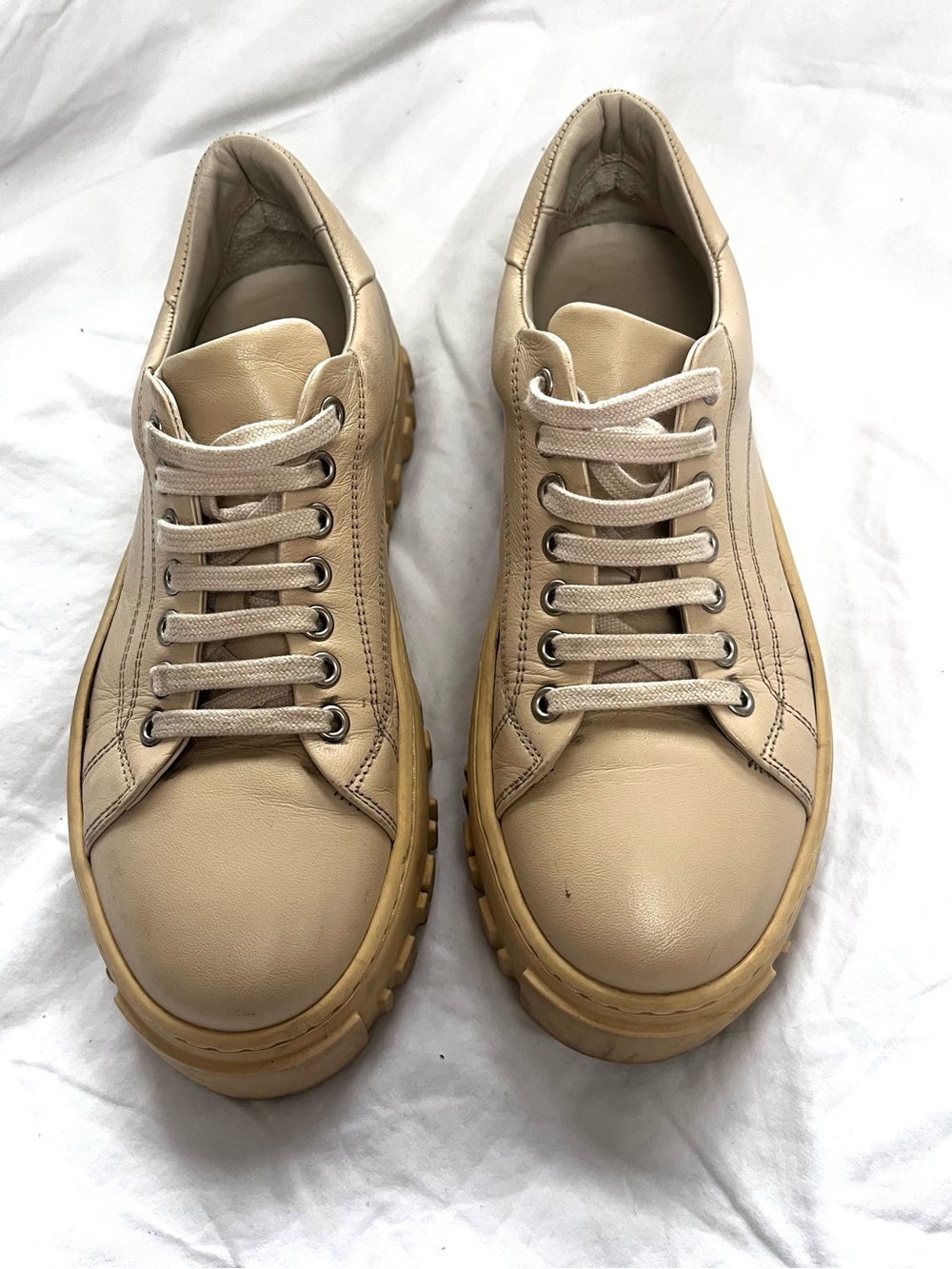 Holzweiler Women’s Leather Casual Sneakers in Beige